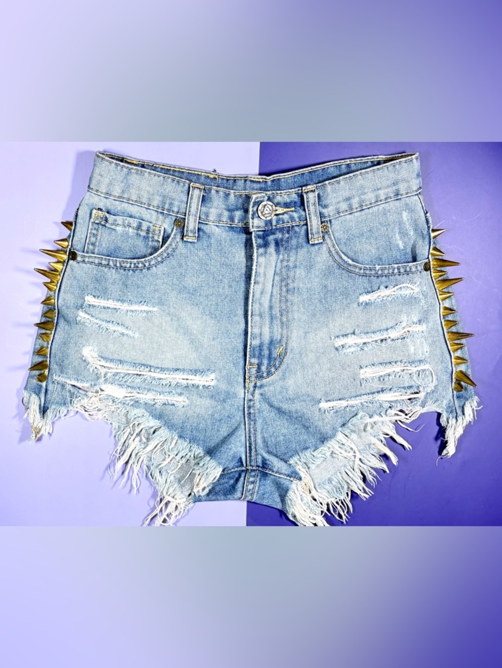 UNIF Back-Off Shorts